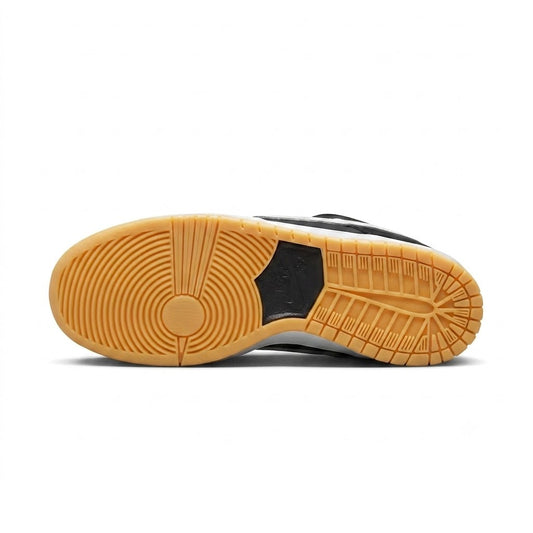 Nike Dunk Low SB Black Gum