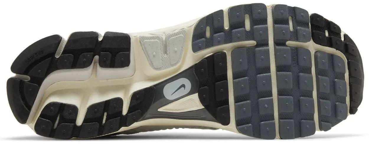 Nike Zoom Vomero 5 Platinum Tint - 5