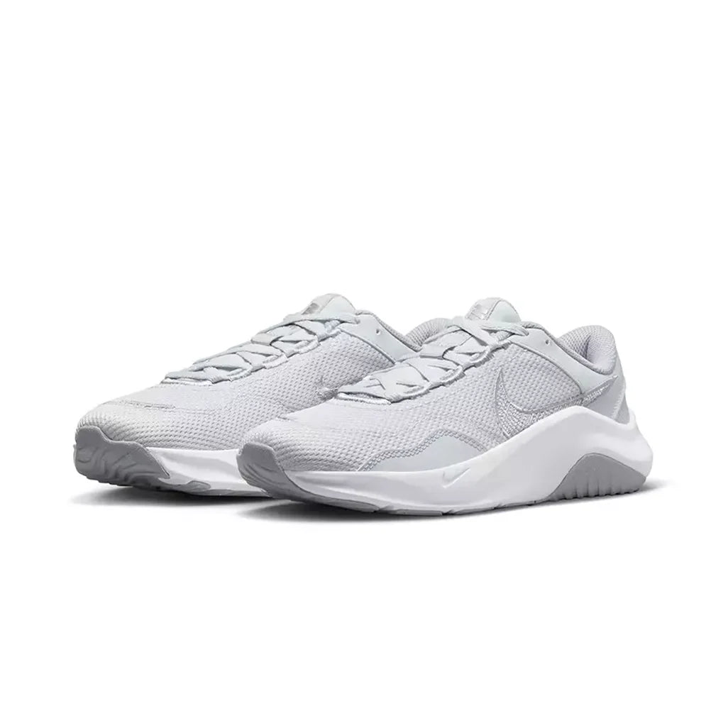 Nike Legend Essential 3 Next Nature Pure Platinum Silver W
