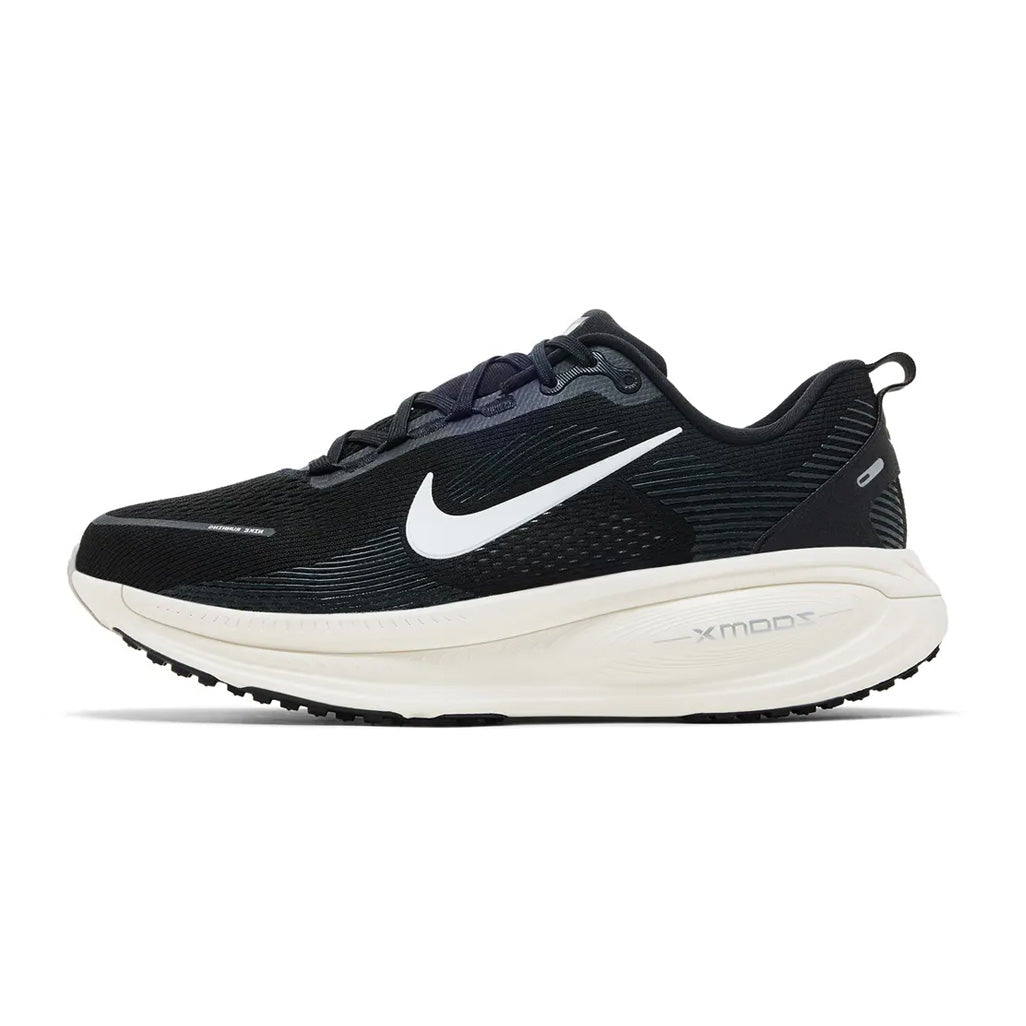 Nike Vomero 18 Black Coconut Milk Wide Fit