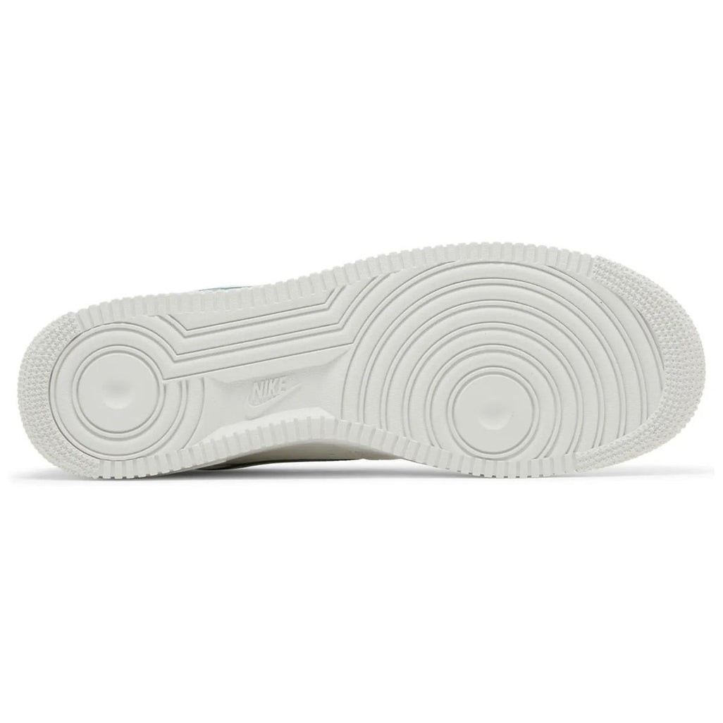 Nike Air Force 1 Low Resort & Sport - 5