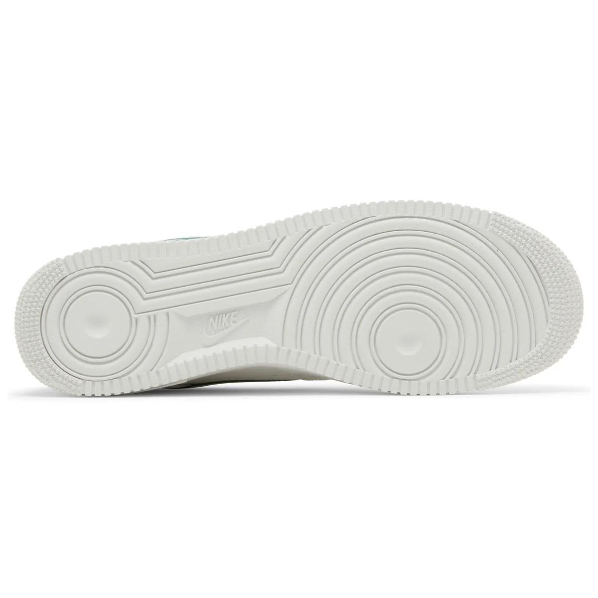 Nike Air Force 1 Low Resort & Sport - 5