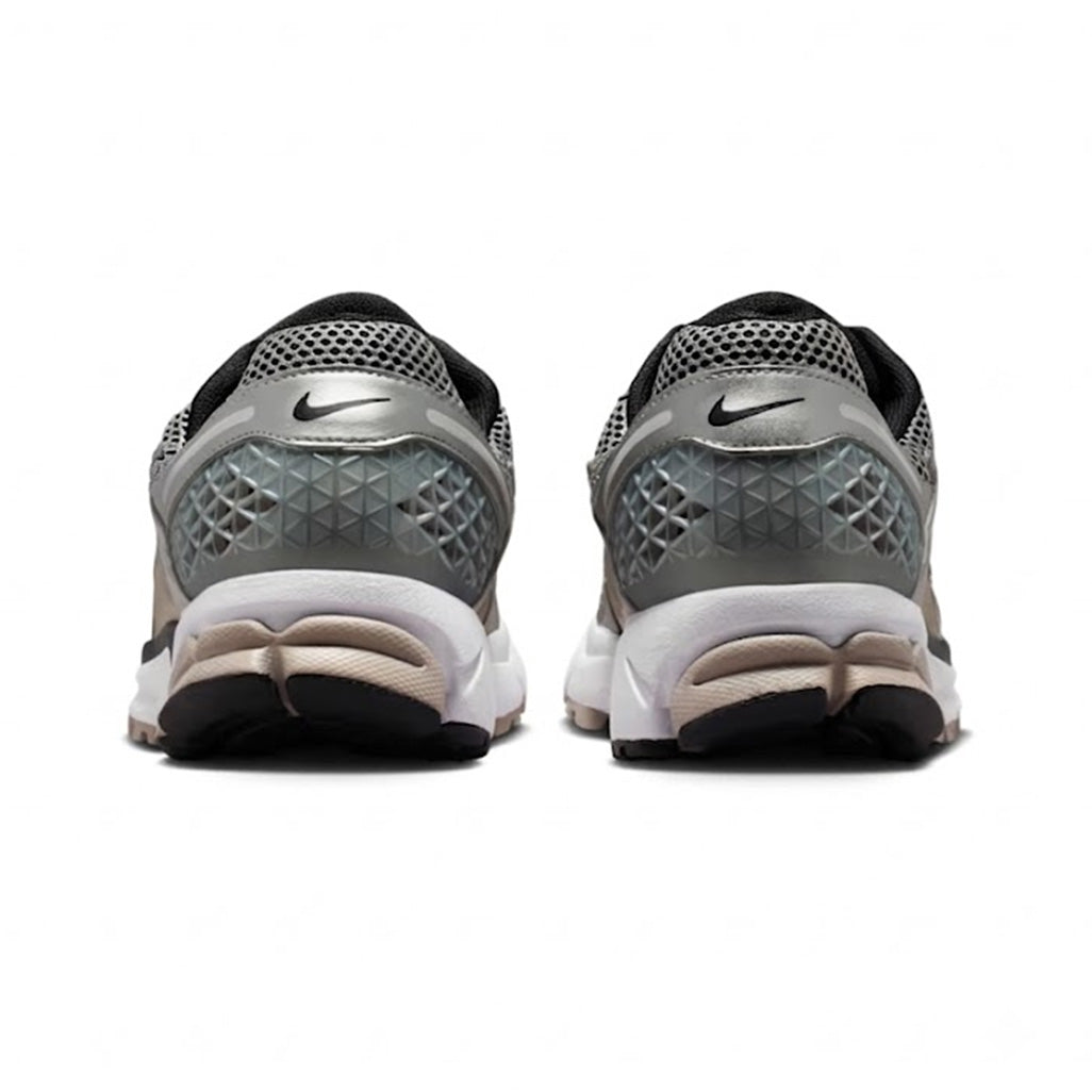 Nike Zoom Vomero 5 College Grey