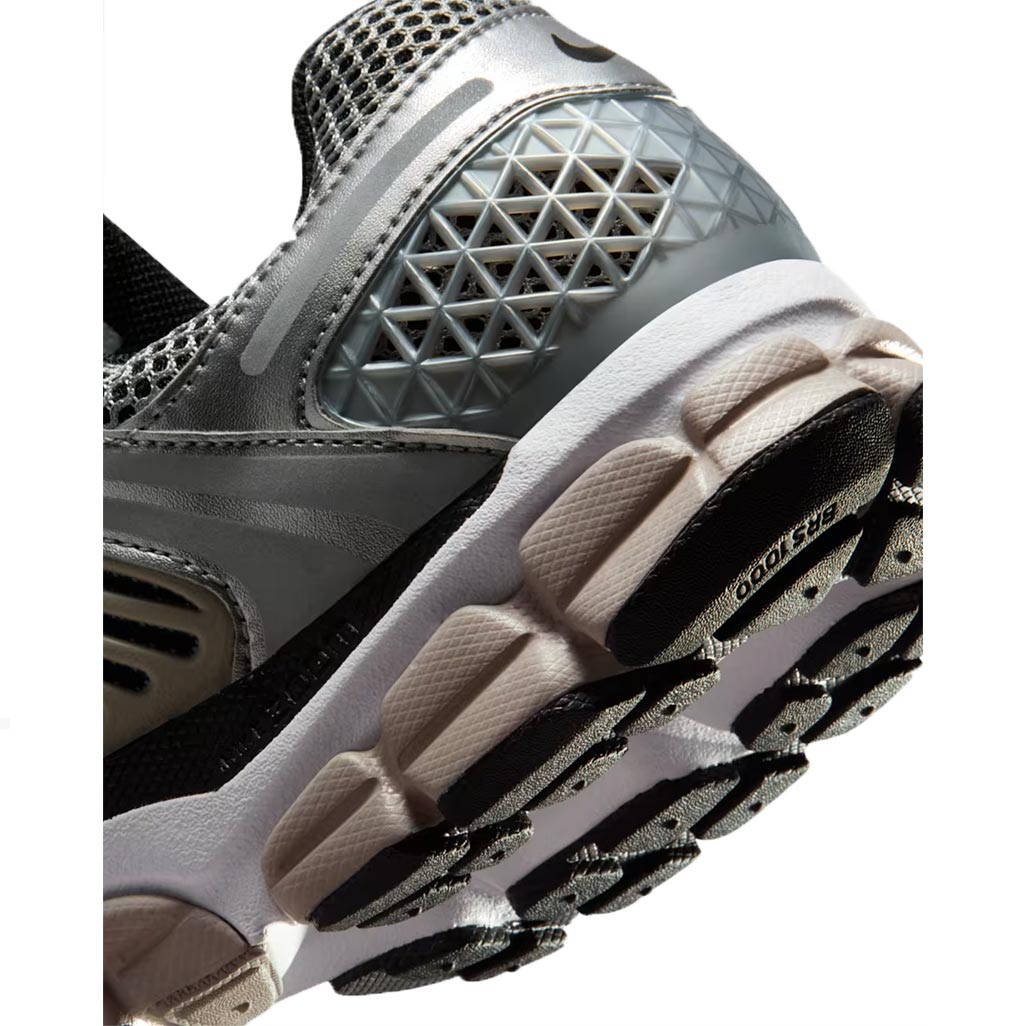 Nike Zoom Vomero 5 College Grey