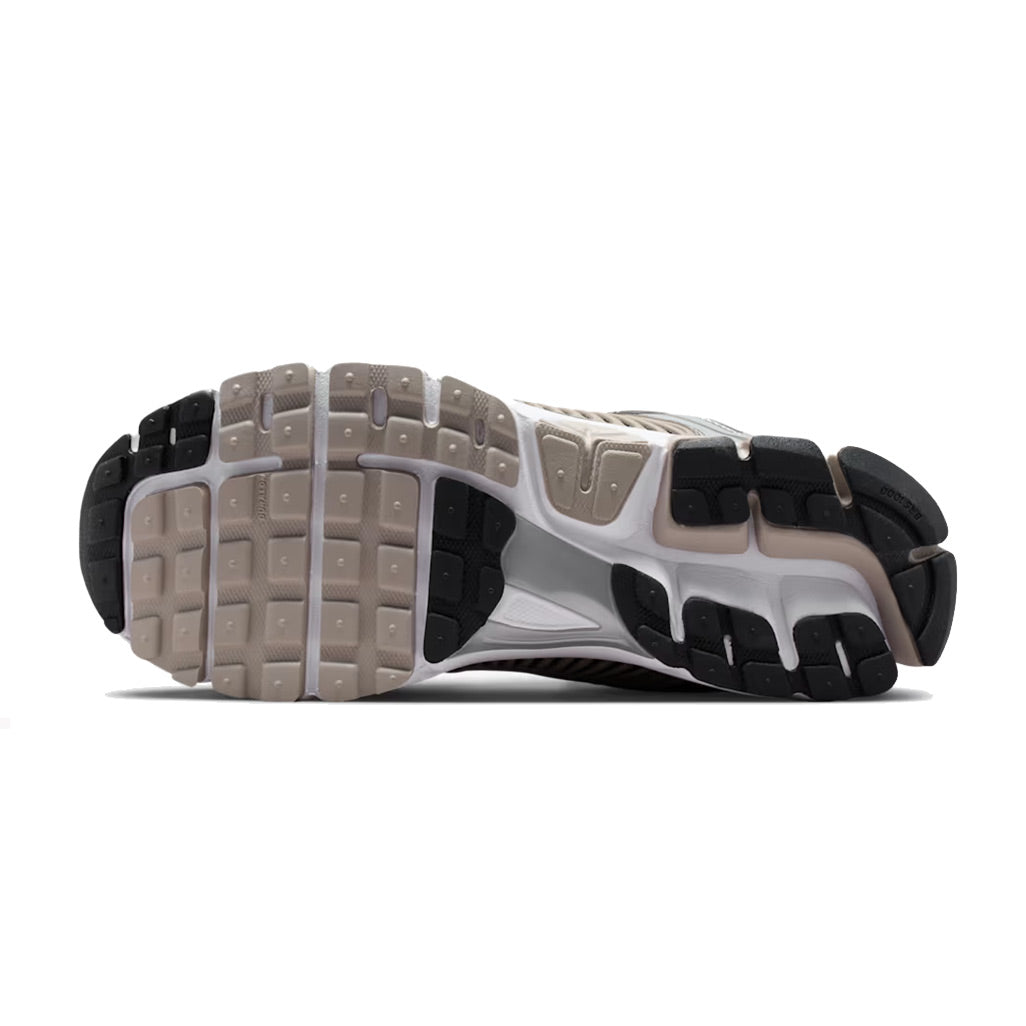 Nike Zoom Vomero 5 College Grey