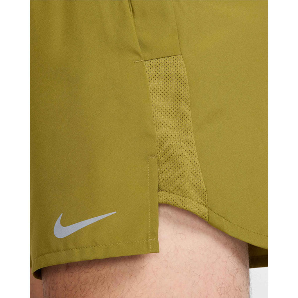 Nike Challenger Shorts Moss 5"