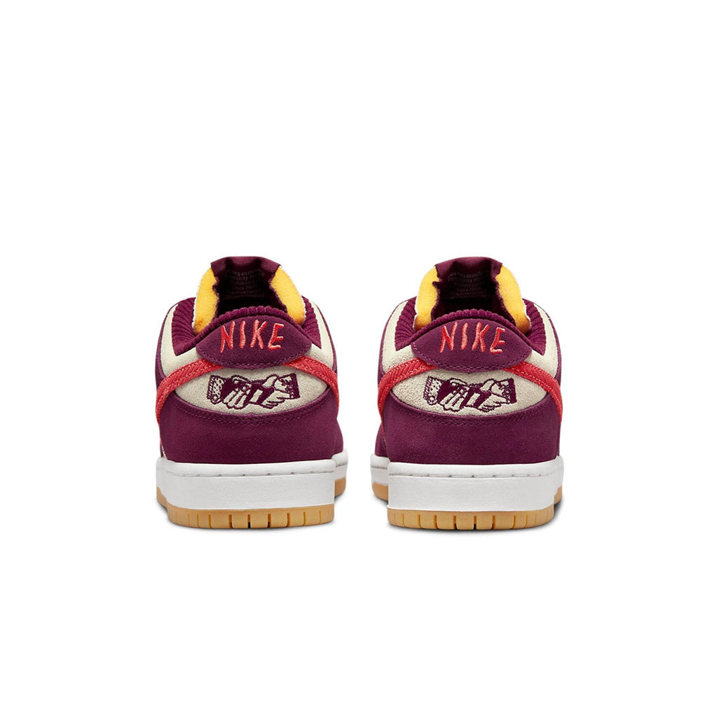 Nike SB Dunk Low Skate Like a Girl