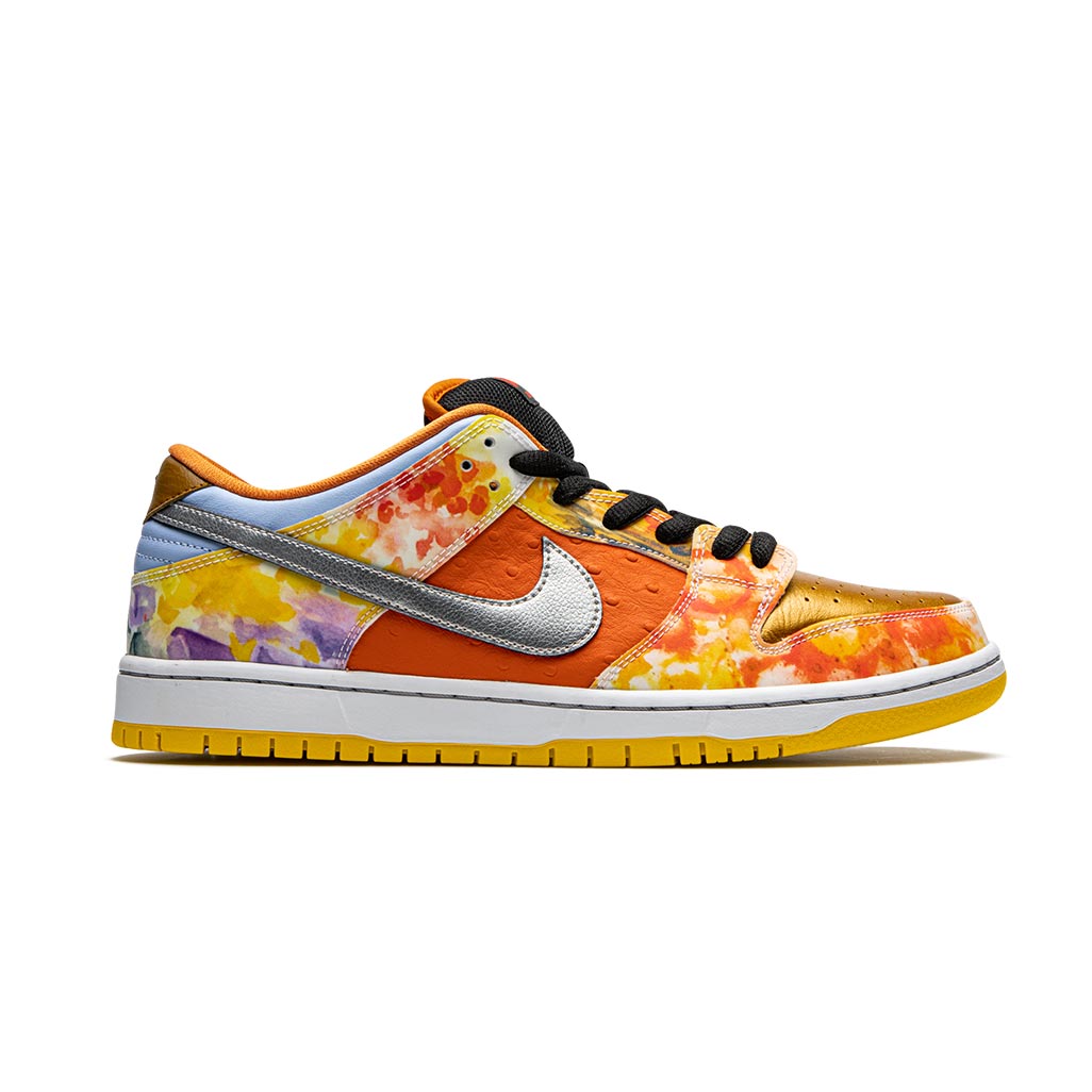 Nike SB Dunk Low Street Hawker 2021