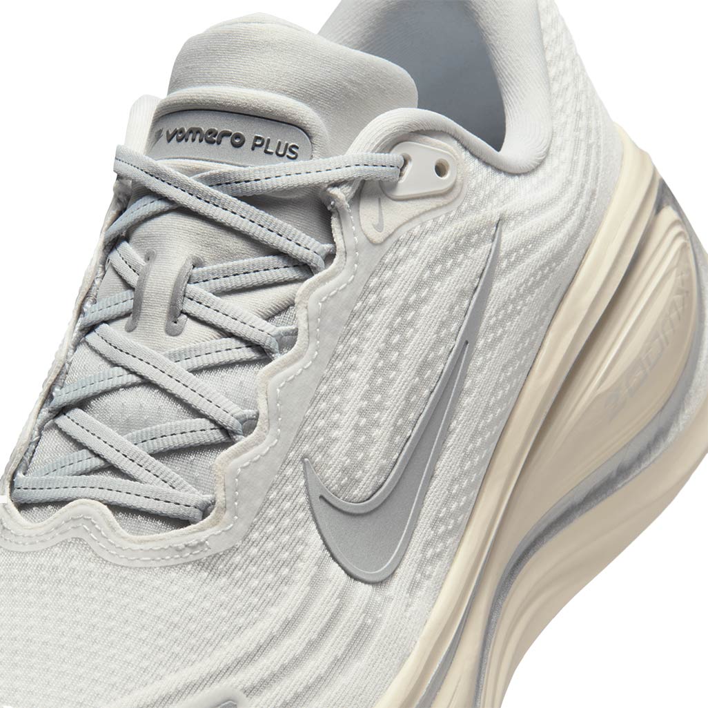Nike Vomero Plus Running is Mental