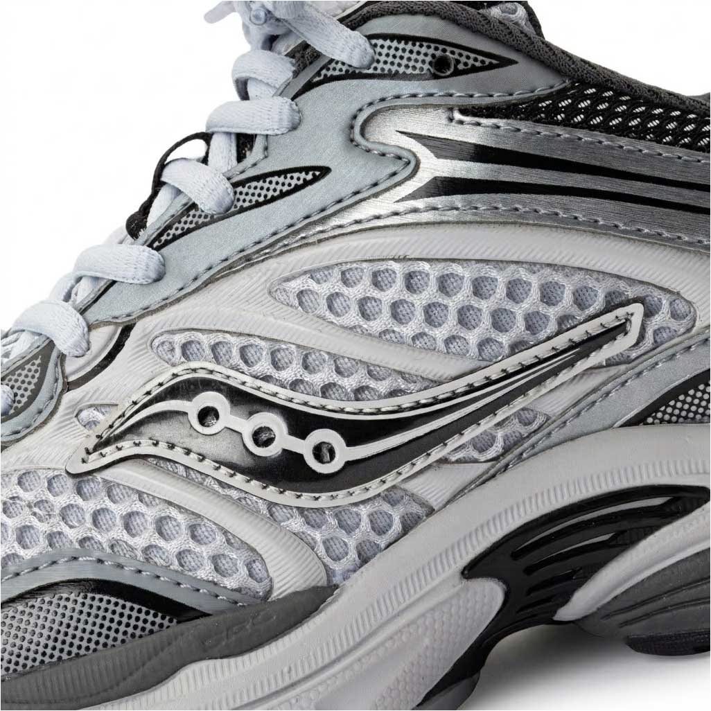 Saucony ProGrid Omni 9 Microchip