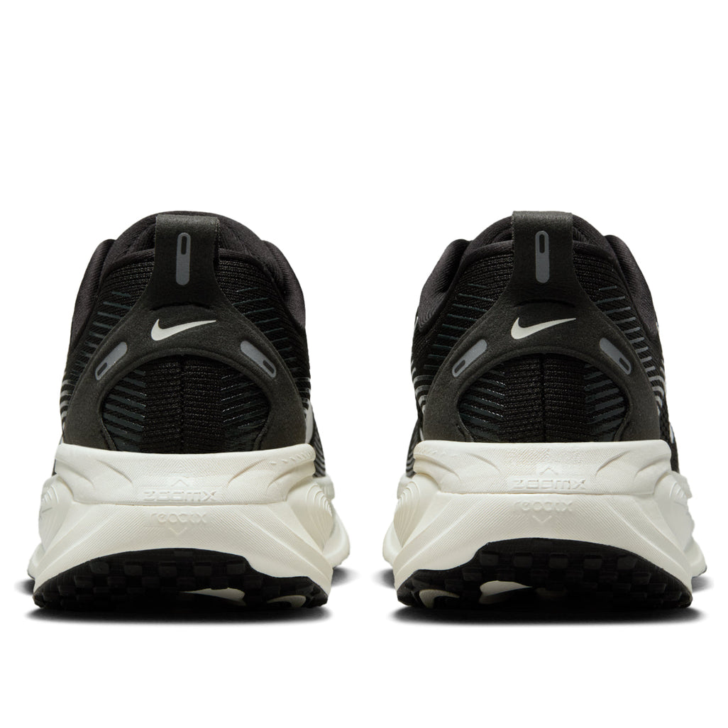 Nike Vomero 18 Black Coconut Milk W